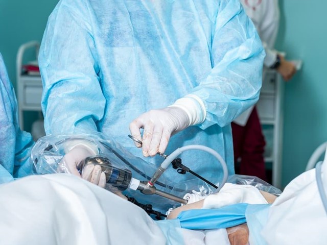 ¿Qué tipos de tratamientos existen para las hemorroides?